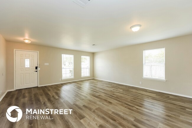 Foto del edificio - 823 Creek Gate