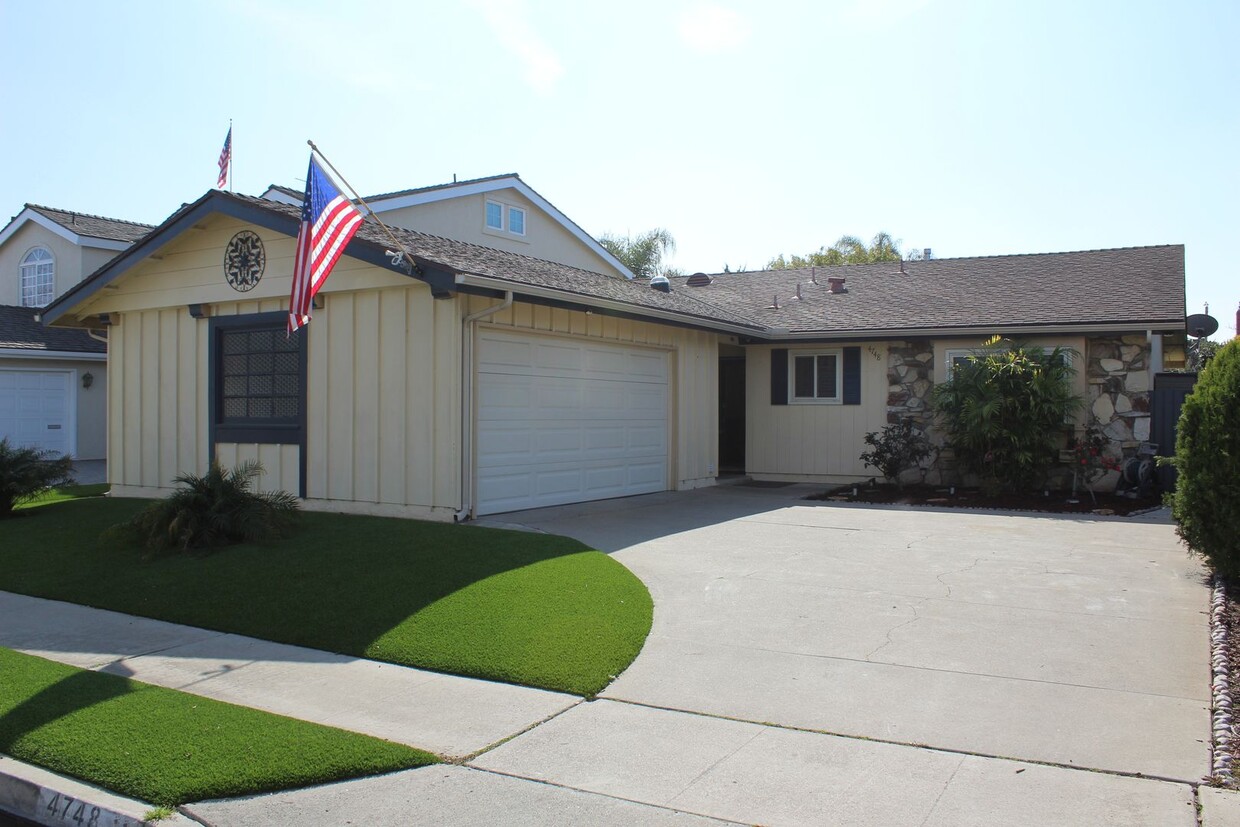 Primary Photo - Gorgeous 3 bedroom Seal Beach House for Lease