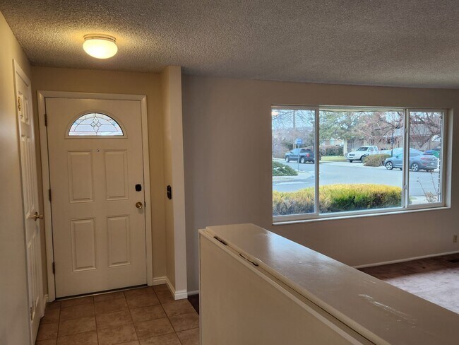 Foto del edificio - Great 4 Bd 2 Ba Home in Taylorsville