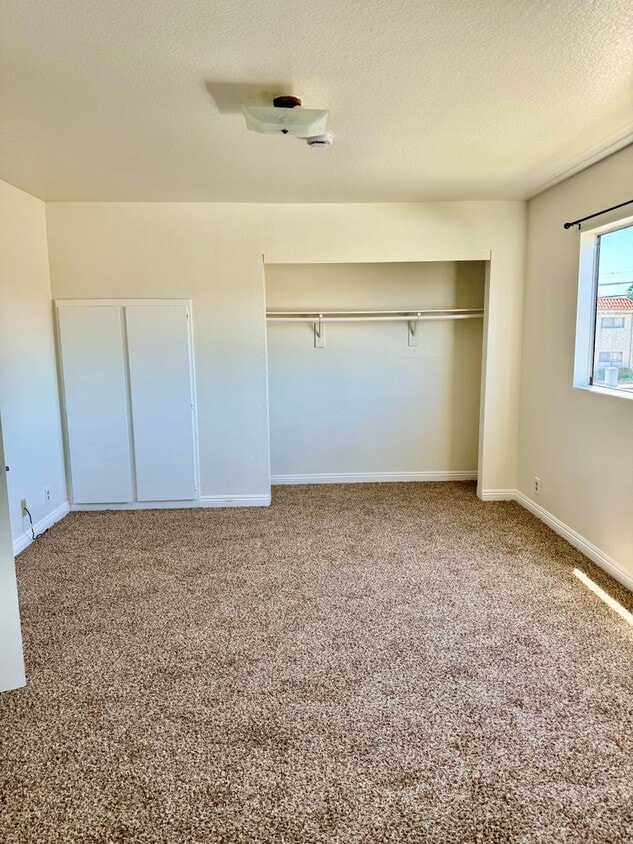 Building Photo - 25521 S Western Ave