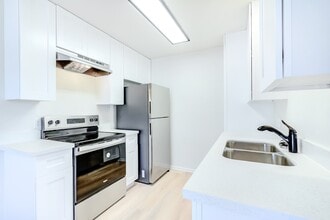 Building Photo - 9202 Glen Meadow Ln