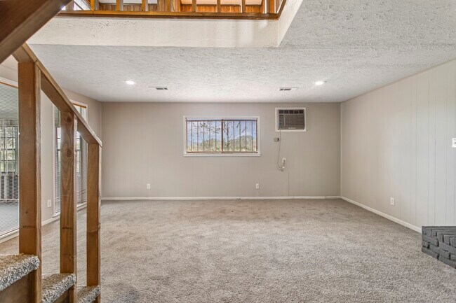 Foto del edificio - 6602 Indian Lake Dr