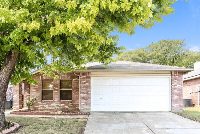 Building Photo - 5213 Bedfordshire Dr