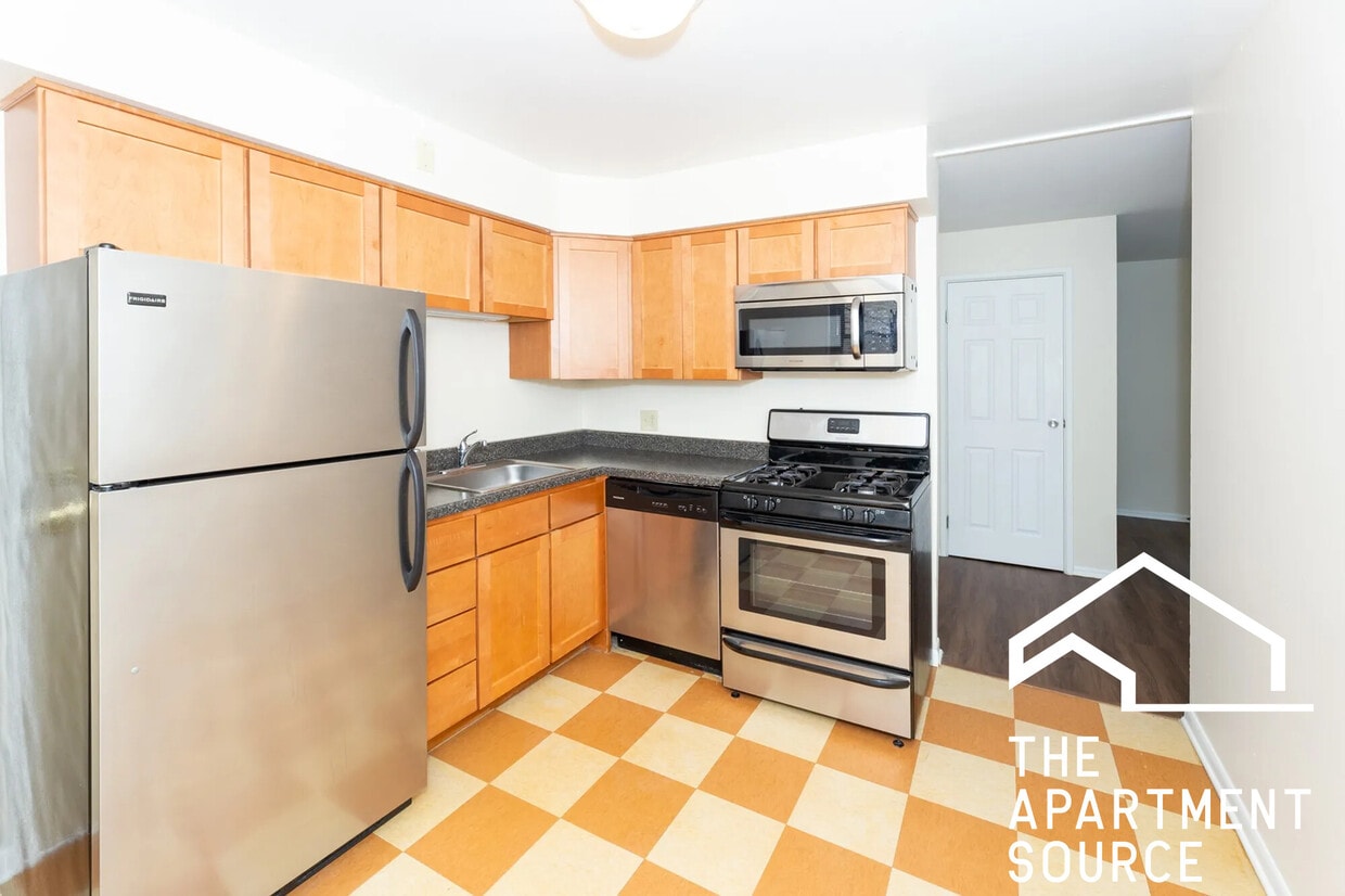 Primary Photo - 1644 W Sherwin Ave