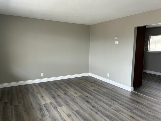 Building Photo - 3608 Midvale Ave
