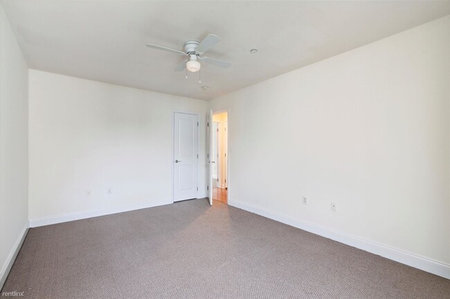 Building Photo - 4 br, 2 bath Duplex - 1838 N 18TH ST Unit B