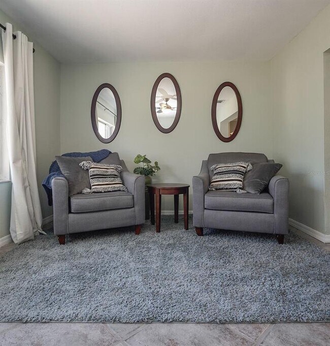 Foto del edificio - 4739 Baywood Point S