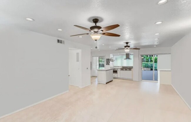 Foto del edificio - Coastal Carlsbad 3 Bed, 2 Bath with Lagoon...