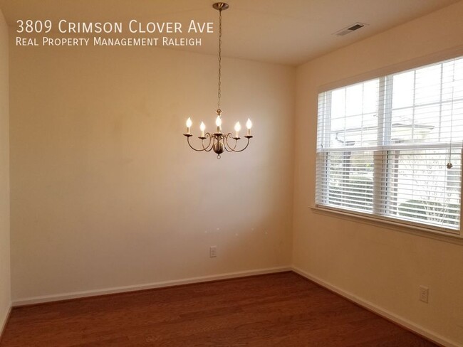 Building Photo - 3809 Crimson Clover Ave