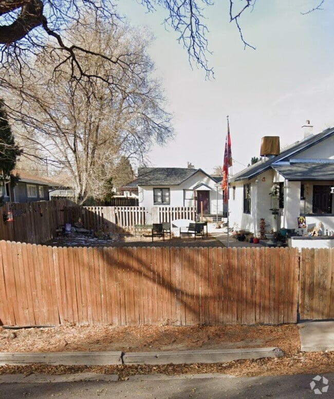 Building Photo - 1921 Claremont Ave
