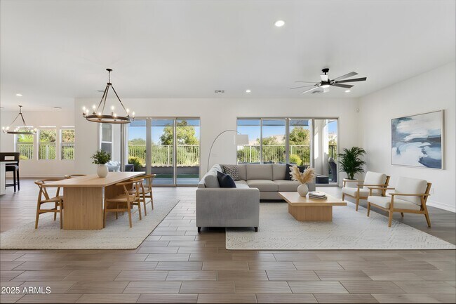 Foto del edificio - 11249 N Blakely St