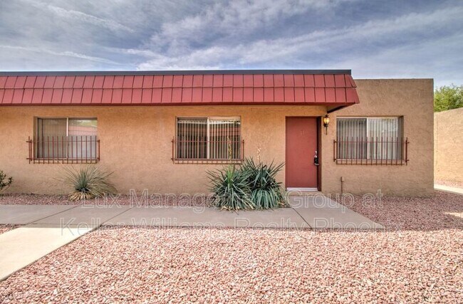 Foto del edificio - 5323 N 19th Ave