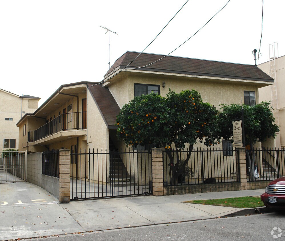 Foto principal - 11260 Huston St