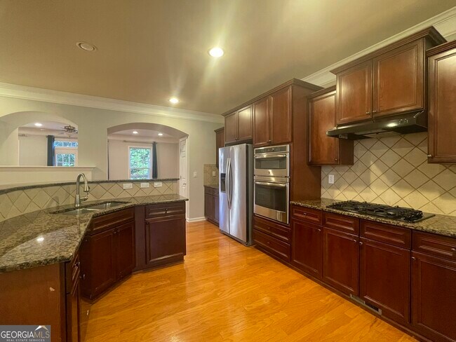 Building Photo - 6050 China Rose Ln