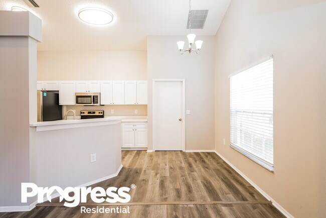 Building Photo - 1434 Lakehurst Way
