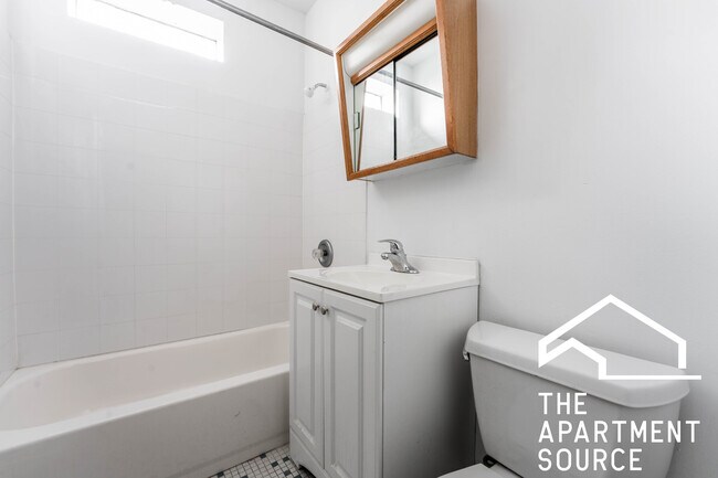 Building Photo - 3032 N Halsted St