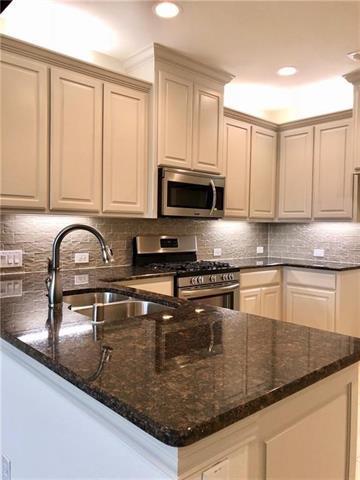 Building Photo - 2404 Jameson Ln