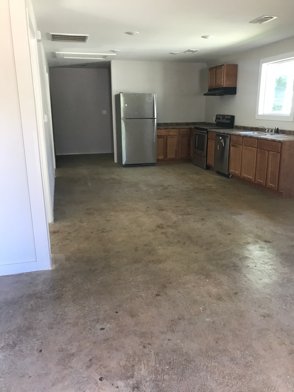 Building Photo - 102 Prune St