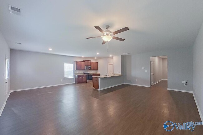 Foto del edificio - 1139 Freedom Pkwy