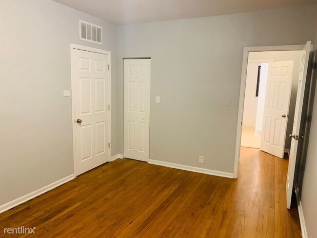 Building Photo - 7457 S Bennett Ave