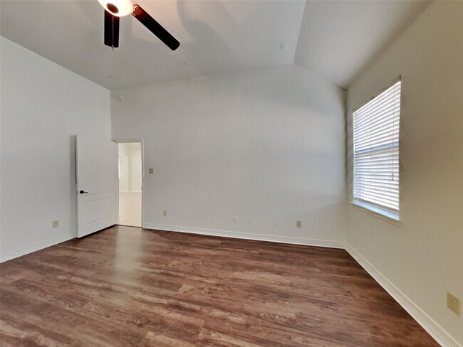 Foto del edificio - 10224 Forest Glade Ct