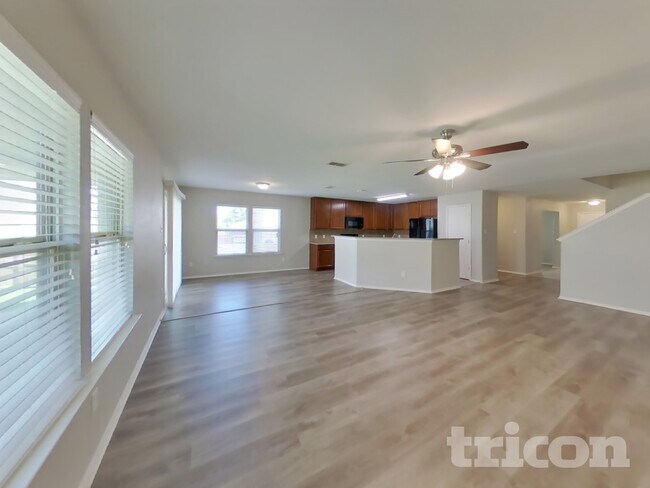 Foto del edificio - 528 Shell St