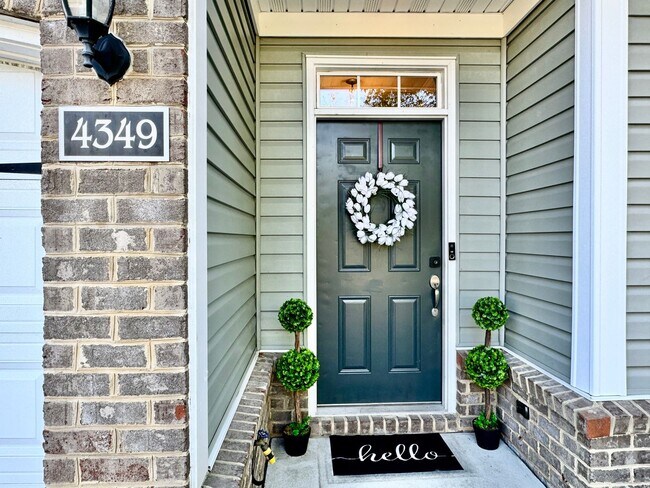 Building Photo - Available 11-06-25! Some Utilities Include...