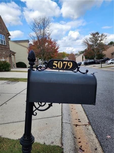 Foto del edificio - 5079 Sherwood Way