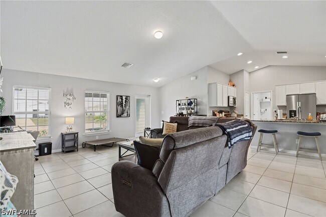 Foto del edificio - 1109 NW 12th Ln