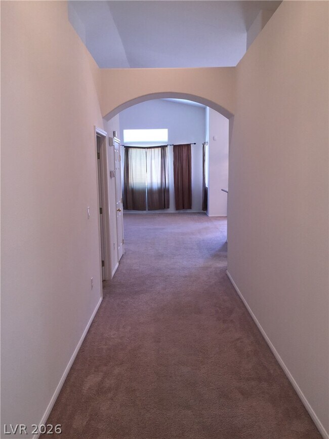 Foto del edificio - 7012 Bodega Point Ct
