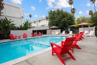 Building Photo - Rosebeach