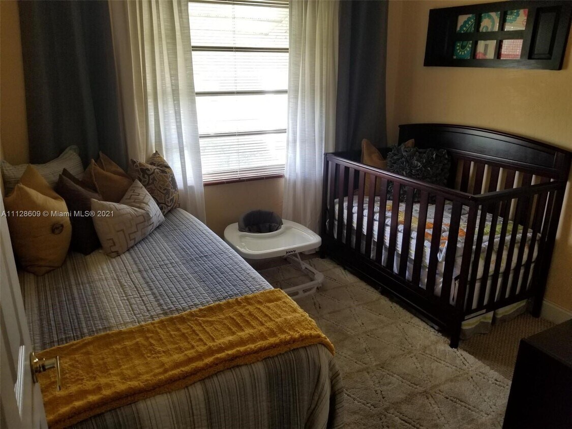 Foto del edificio - 14681 Polk St