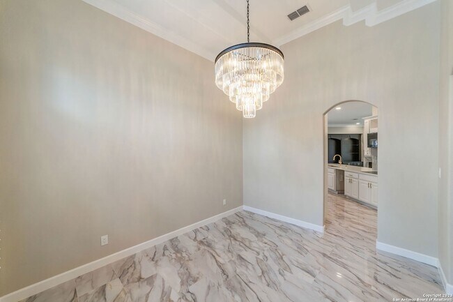 Building Photo - 18605 Elmbrook