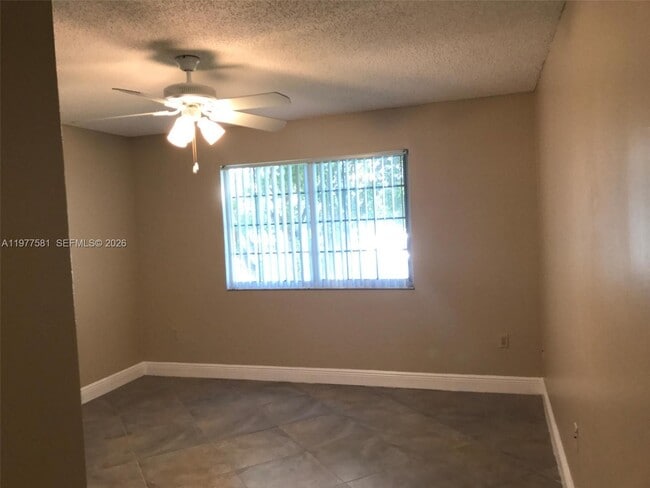 Building Photo - 5031 Wiles Rd