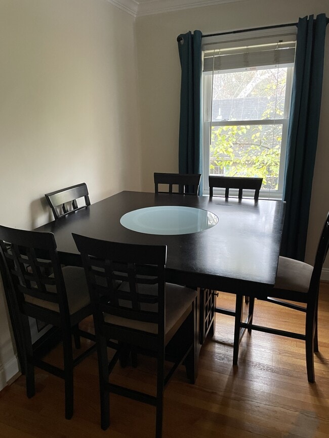 Building Photo - 7209 Flower Ave