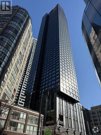 Building Photo - 8-2108 Wellesley St W