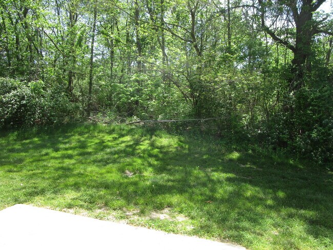 Building Photo - 316 Dads Way