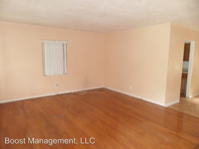 Building Photo - 3 br, 1 bath House - 1357 Overlea St