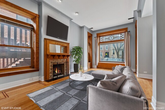 Foto del edificio - 551 W Belden Ave