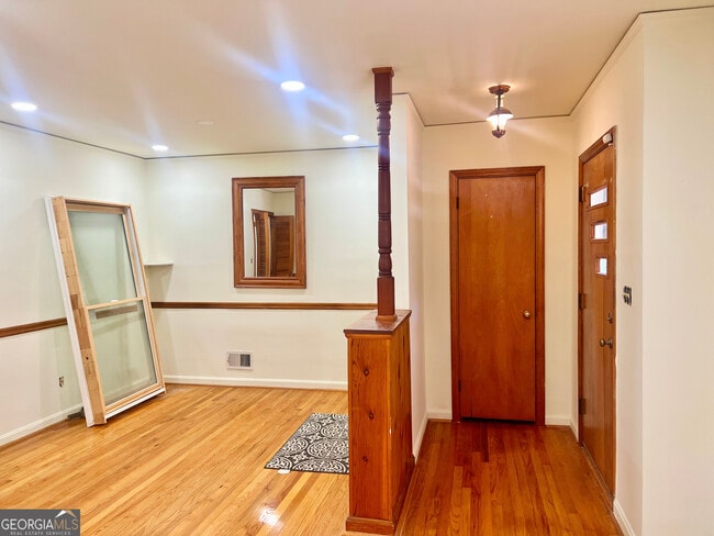 Foto del edificio - 2560 Wood Valley Dr