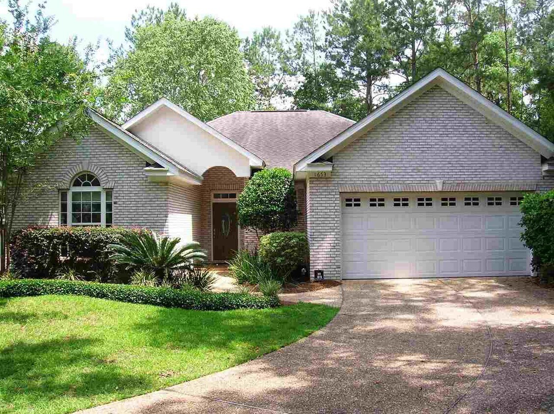 Primary Photo - 1653 Vintage Ridge Ct