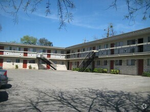 Building Photo - 926 E Dean Keeton St