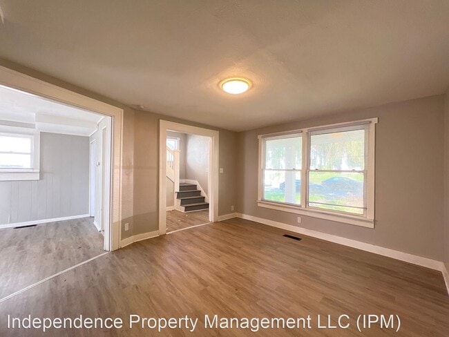 Building Photo - 3 br, 1 bath House - 1223 Highland Ave
