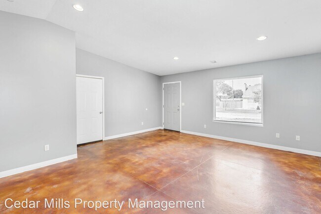 Building Photo - 3 br, 1 bath House - 1042 S Vassar St