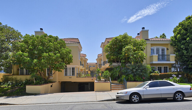 Exterior - 1220 Yale St