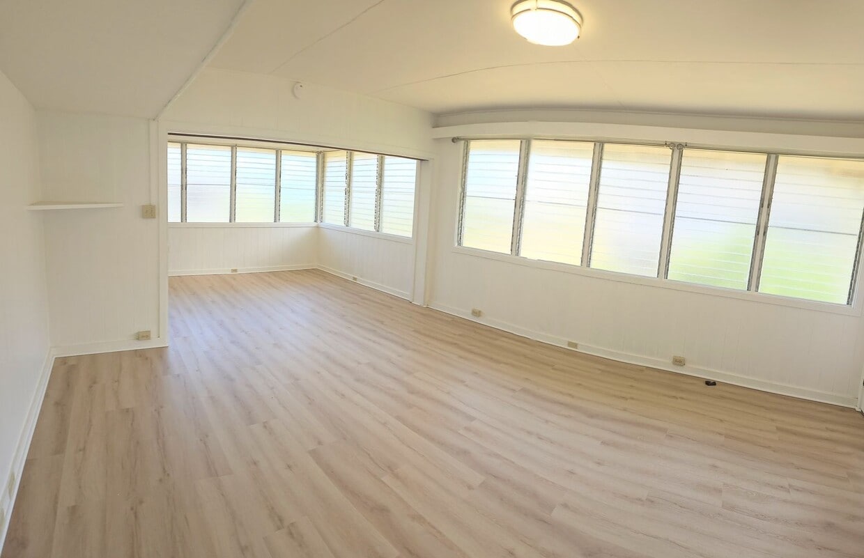 Primary Photo - Palolo 3 Bedroom 1 Bathroom 2 Car Carport ...