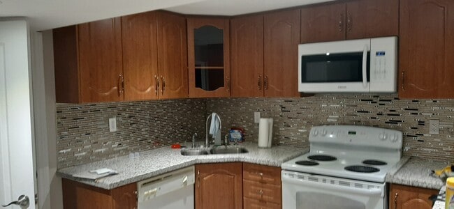 Kitchen - 34 Ryder Cres