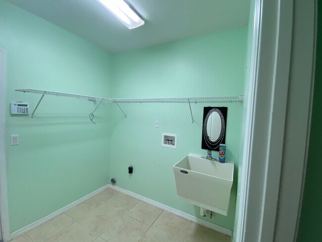 Building Photo - Clermont/Timberlane Phase 1