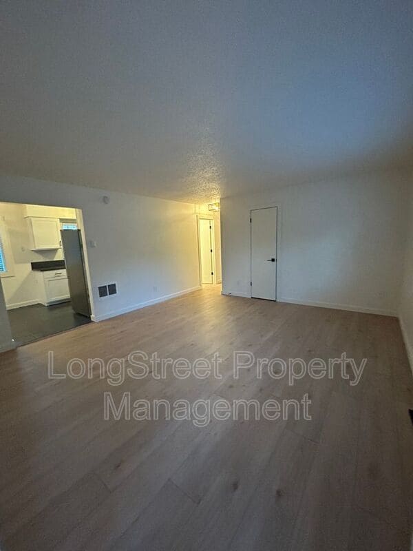 Foto del edificio - 11380 SW Greenburg Rd