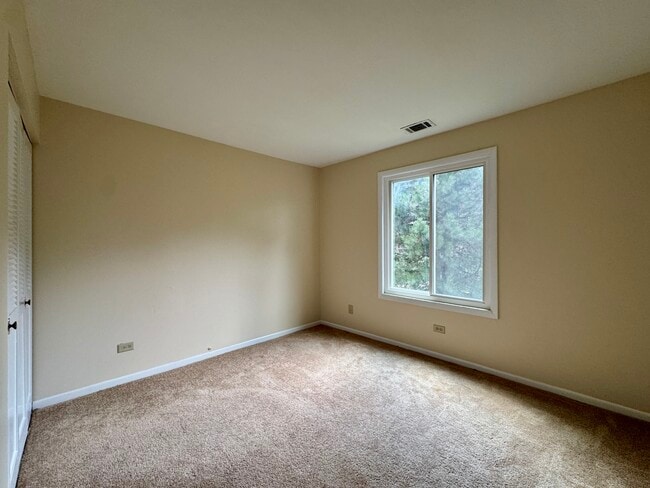 Building Photo - 7510 Farmingdale Dr